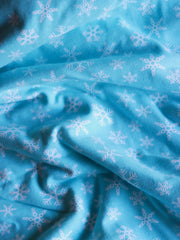 Load image into Gallery viewer, 2YD 30IN Snowflakes on Aqua Cotton Spandex Jersey | Kayla's Destash