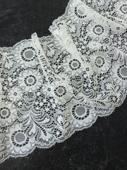 Load image into Gallery viewer, Off White 7" Wide Stretch Lace