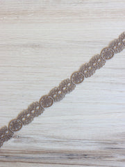 Load image into Gallery viewer, 10YDS Cocoa .75" Wide Venice Lace