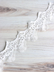 Load image into Gallery viewer, White 4.5" Wide Venice Lace