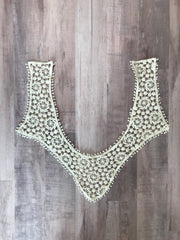 Load image into Gallery viewer, Beige Collar Applique
