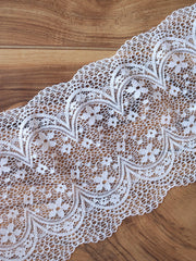 Load image into Gallery viewer, Ivory 7.5" Wide Stretch Lace