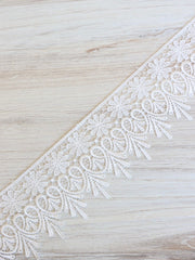 Load image into Gallery viewer, White 3" Wide Venice Lace