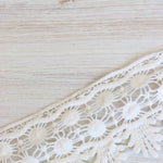 Load image into Gallery viewer, Off White 3&quot; Wide Venice Lace Trim
