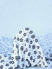 Load image into Gallery viewer, Lyra on Ivory Yummy 4x2 Rib Knit