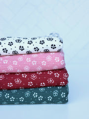 Load image into Gallery viewer, Lyra on Ivory Yummy 4x2 Rib Knit