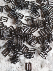 Load image into Gallery viewer, Gunmetal 3/8" (10mm) Bra G-Hooks