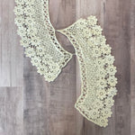 Load image into Gallery viewer, 2 PCS Beige Floral Lace Appliques
