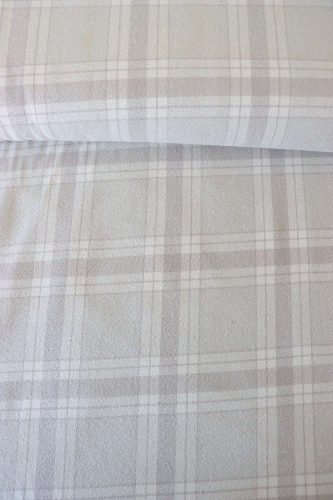 Bone & Ivory Plaid | Mammoth Flannel | Robert Kaufman | Surge Fabric Shop