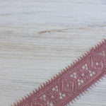 Load image into Gallery viewer, Mauve 1.5&quot; Wide Venice Trim
