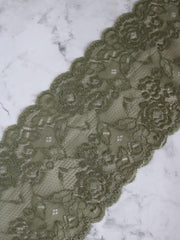 Load image into Gallery viewer, Moss 5.5&quot; Wide Stretch Lace
